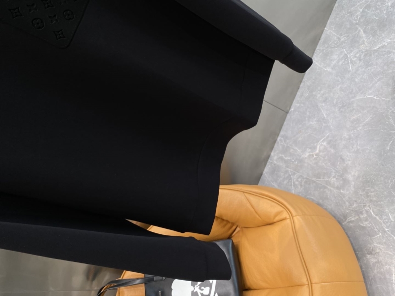 l0vis Vvtt0n t-shirt